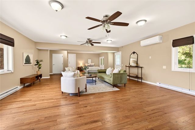 1640 Lake Rd, Webster, NY 14580