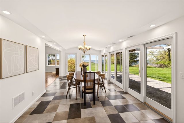1640 Lake Rd, Webster, NY 14580