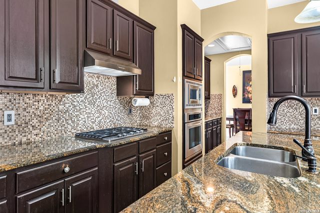 418 Texas, San Antonio, TX 78260