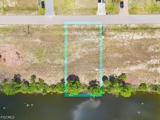 2912 NE 1st PL, Cape Coral, FL 33909