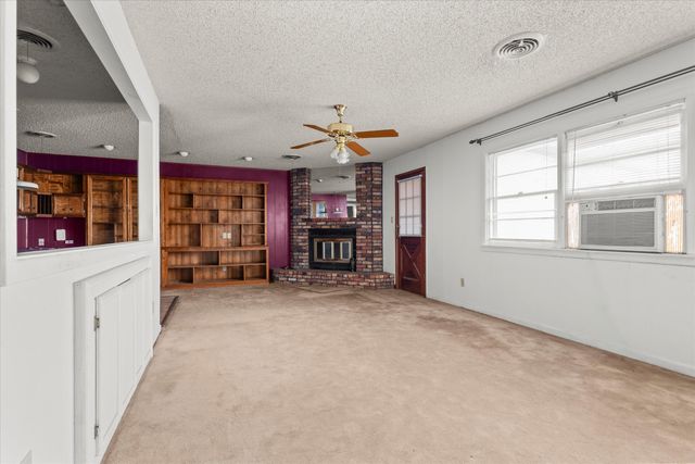 608 17th Street, Seagraves, TX 79359