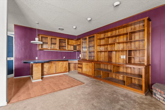 608 17th Street, Seagraves, TX 79359