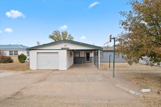 608 17th Street, Seagraves, TX 79359