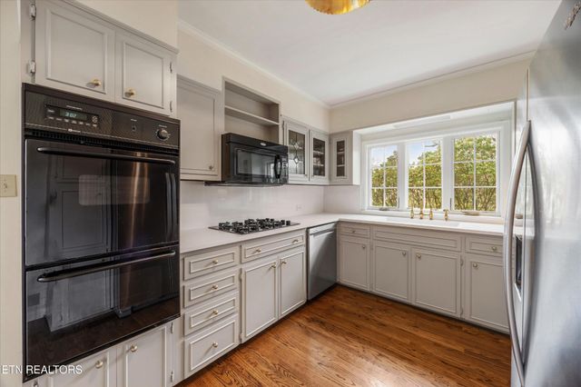 6707 Stone Mill Drive, Knoxville, TN 37919