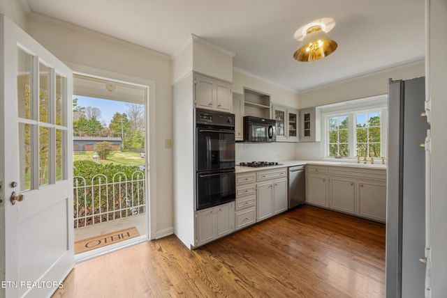 6707 Stone Mill Drive, Knoxville, TN 37919