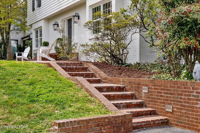 6707 Stone Mill Drive, Knoxville, TN 37919