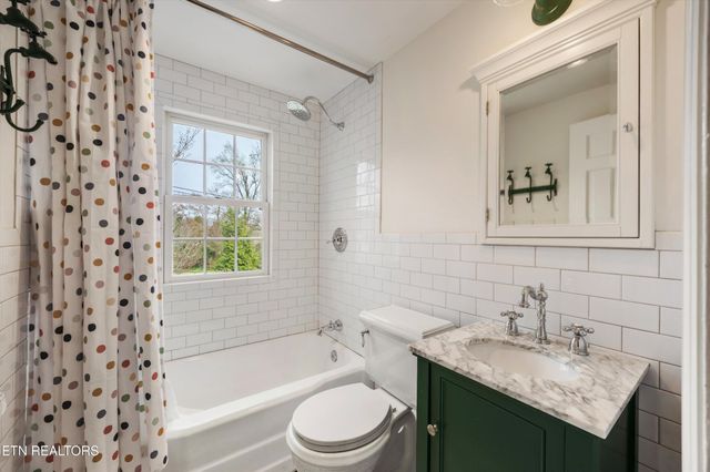 6707 Stone Mill Drive, Knoxville, TN 37919