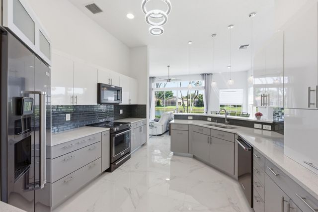 6703 Catania Drive, Boynton Beach, FL 33472