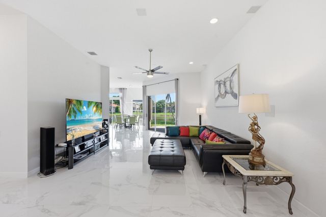 6703 Catania Drive, Boynton Beach, FL 33472