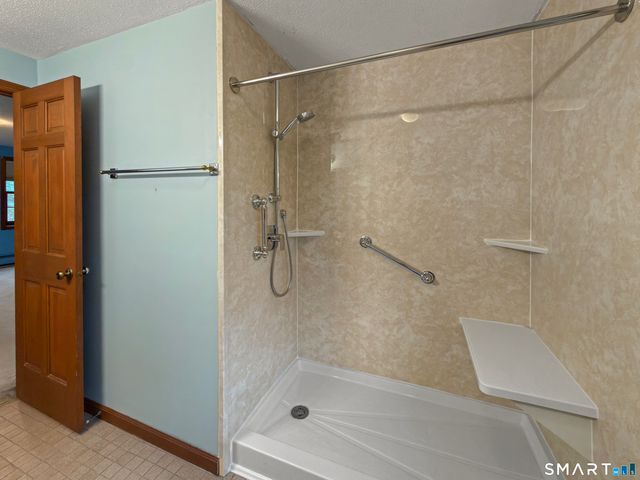 25 Michele Drive, Portland, CT 06480