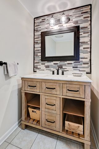 855 E 22nd Street 318, Lombard, IL 60148