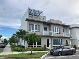 10330 NW 66 Street 10330, Doral, FL 33178