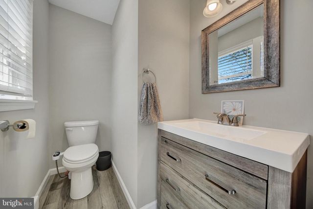16 W WALNUT ST, North East, MD 21901