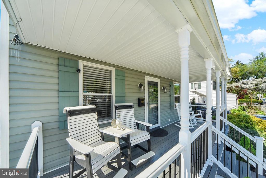 Image 10 of property listing at 16 W WALNUT ST, North East, MD 21901