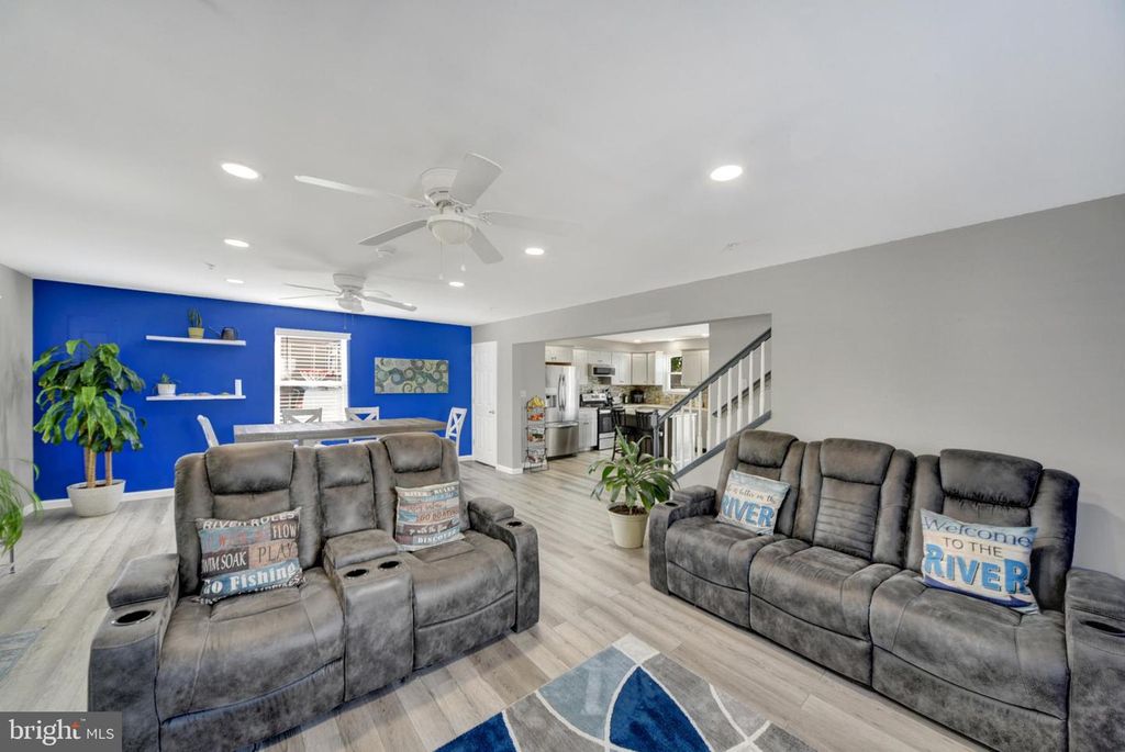 Image 13 of property listing at 16 W WALNUT ST, North East, MD 21901