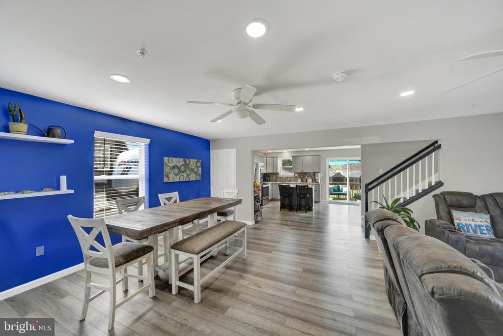 Image 15 of property listing at 16 W WALNUT ST, North East, MD 21901