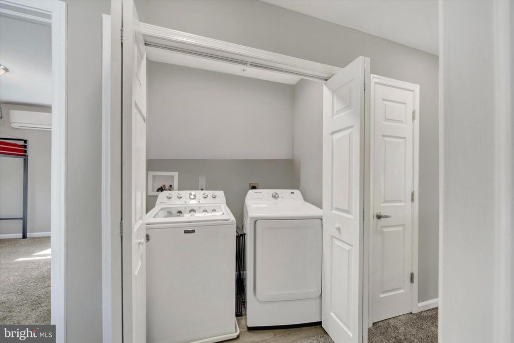 Image 32 of property listing at 16 W WALNUT ST, North East, MD 21901