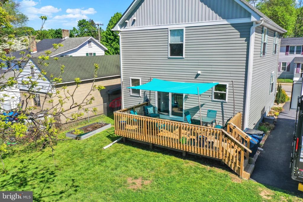 Image 5 of property listing at 16 W WALNUT ST, North East, MD 21901