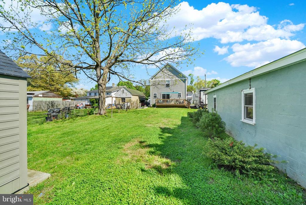 Image 9 of property listing at 16 W WALNUT ST, North East, MD 21901