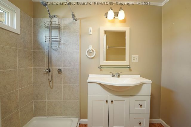 76 Precious Drive, Hurricane, WV 25526