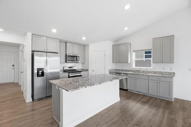18085 Heirloom Court, Lakeville, MN 55044