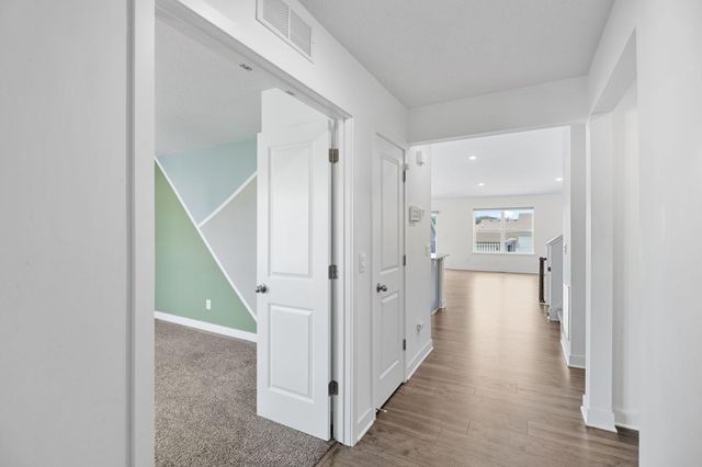 18085 Heirloom Court, Lakeville, MN 55044