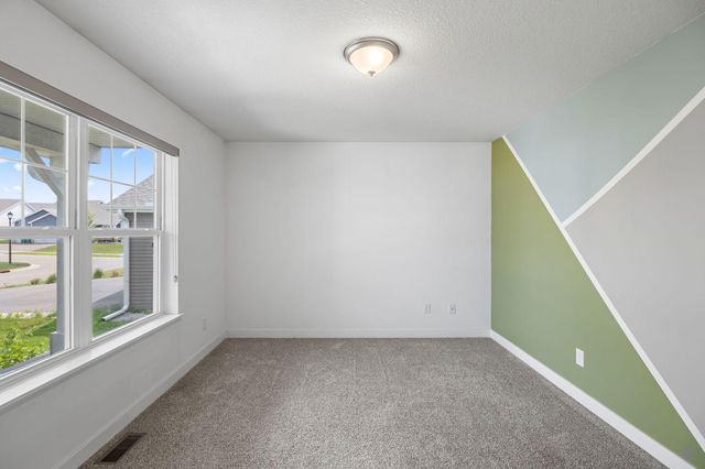 18085 Heirloom Court, Lakeville, MN 55044