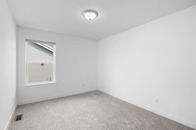18085 Heirloom Court, Lakeville, MN 55044
