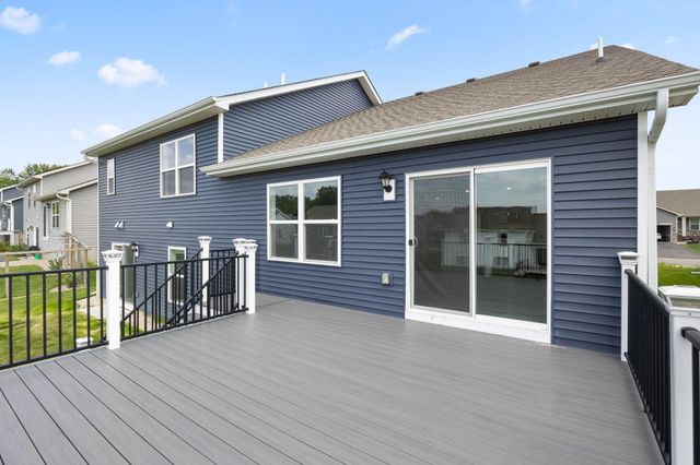 18085 Heirloom Court, Lakeville, MN 55044