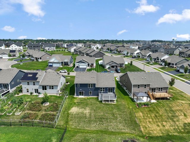 18085 Heirloom Court, Lakeville, MN 55044