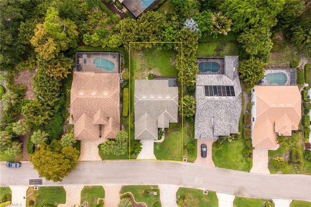 25060 Bay Cedar DR, Bonita Springs, FL 34134