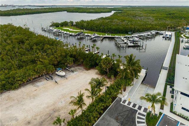 25060 Bay Cedar DR, Bonita Springs, FL 34134