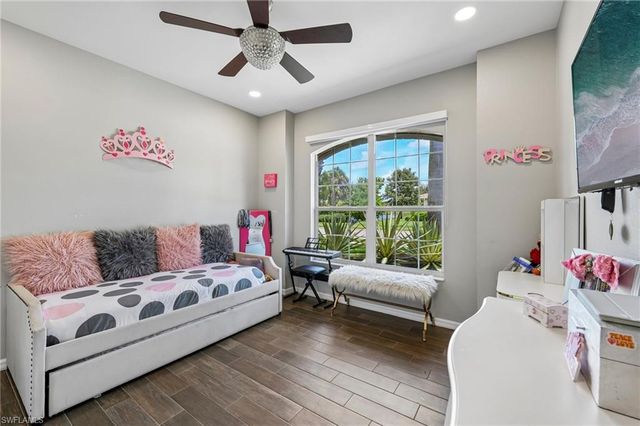 2115 Vermont LN, Naples, FL 34120