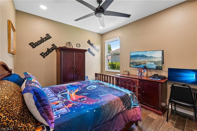 2115 Vermont LN, Naples, FL 34120