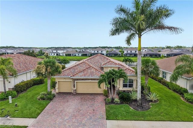 2115 Vermont LN, Naples, FL 34120