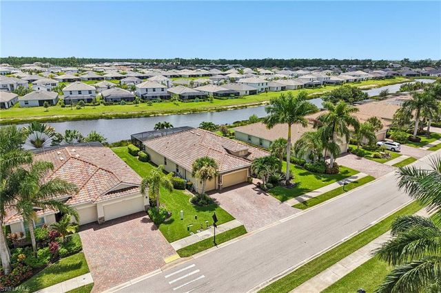 2115 Vermont LN, Naples, FL 34120