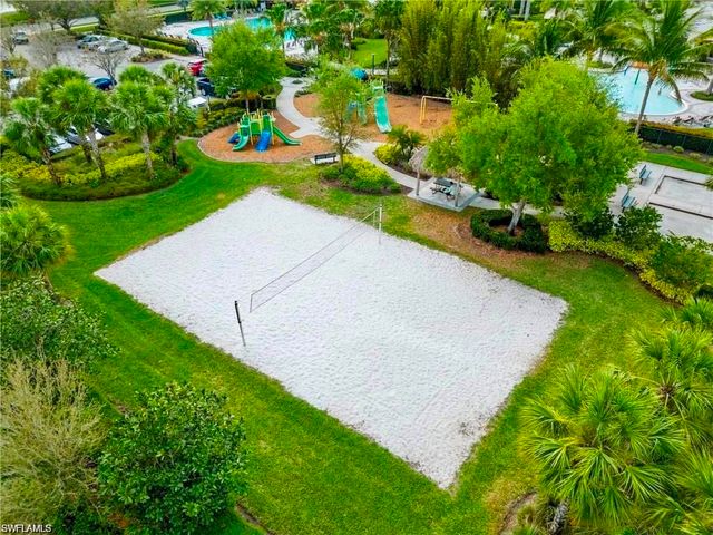2115 Vermont LN, Naples, FL 34120
