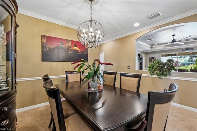 2115 Vermont LN, Naples, FL 34120