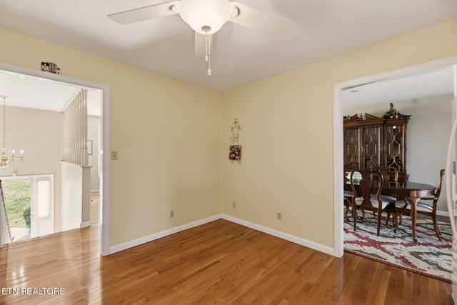 513 Vista Drive, Clinton, TN 37716