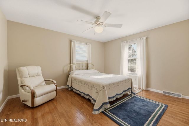 513 Vista Drive, Clinton, TN 37716