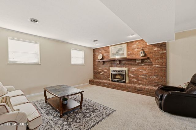 513 Vista Drive, Clinton, TN 37716