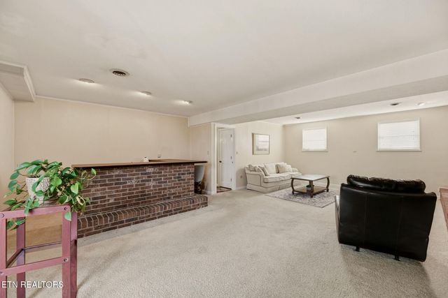 513 Vista Drive, Clinton, TN 37716