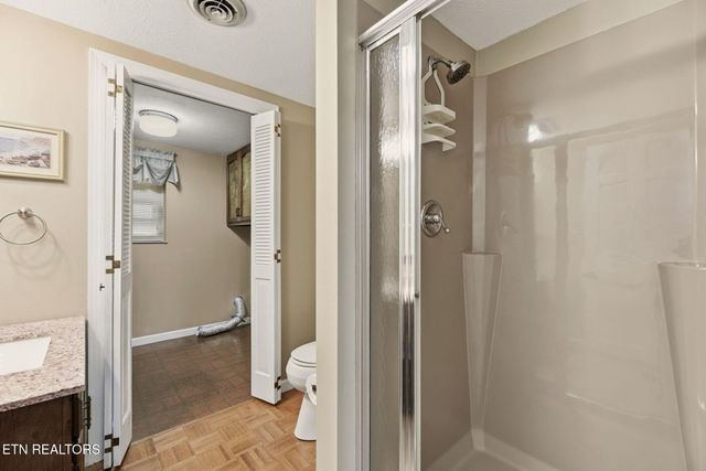 513 Vista Drive, Clinton, TN 37716