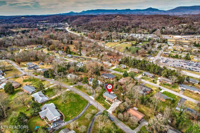 513 Vista Drive, Clinton, TN 37716