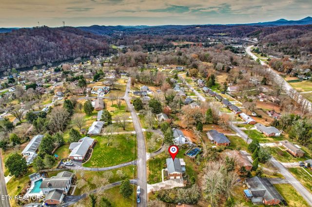 513 Vista Drive, Clinton, TN 37716