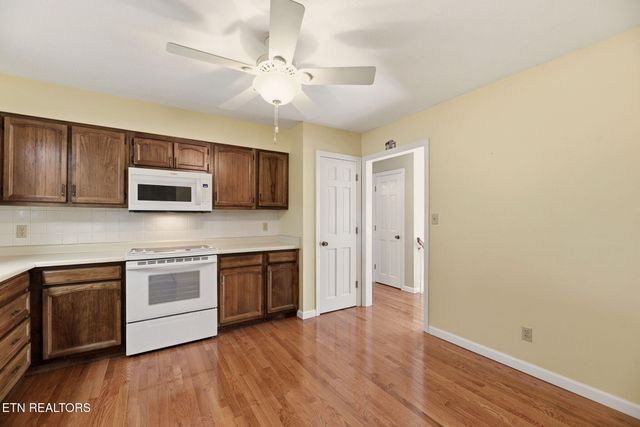 513 Vista Drive, Clinton, TN 37716