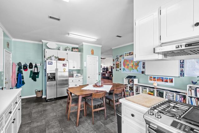 2423 Stonewood Drive, Dothan, AL 36301