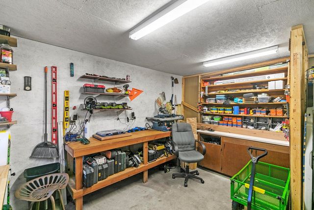 2423 Stonewood Drive, Dothan, AL 36301