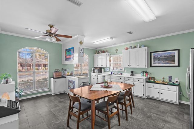 2423 Stonewood Drive, Dothan, AL 36301