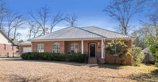 2423 Stonewood Drive, Dothan, AL 36301